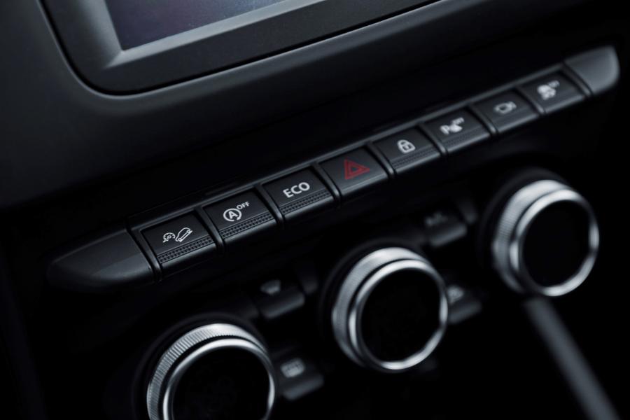 Детали интерьера Dacia Duster 2017 года  (WW) (фото 92 из 257)